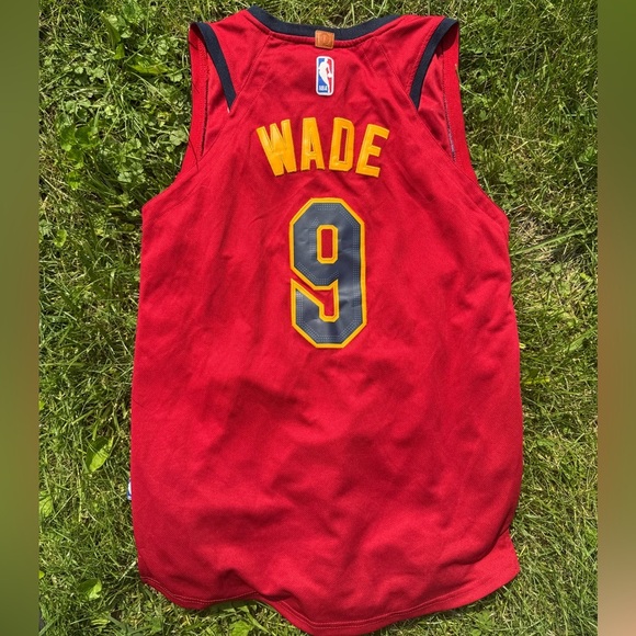 Nike Cleveland Jersey Red and Yellow - Picture 3 of 6